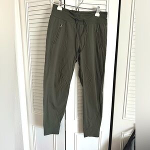 Athleta Trekkie North Joggers